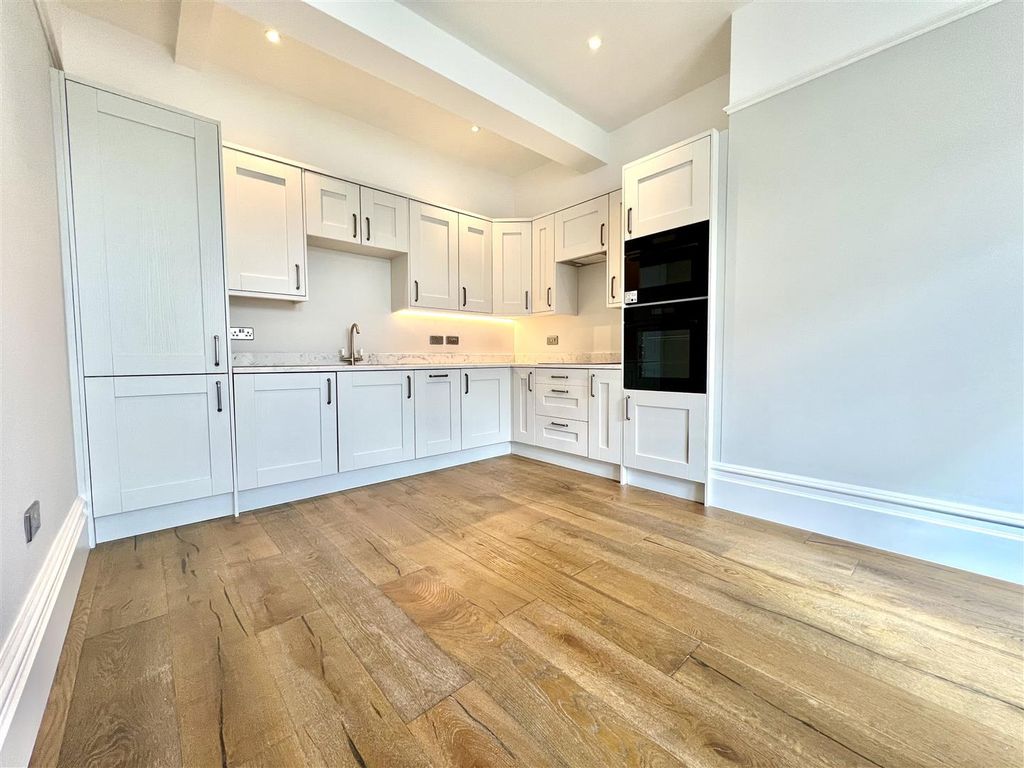 Property photo 2 of 13 Image00002.Jpeg