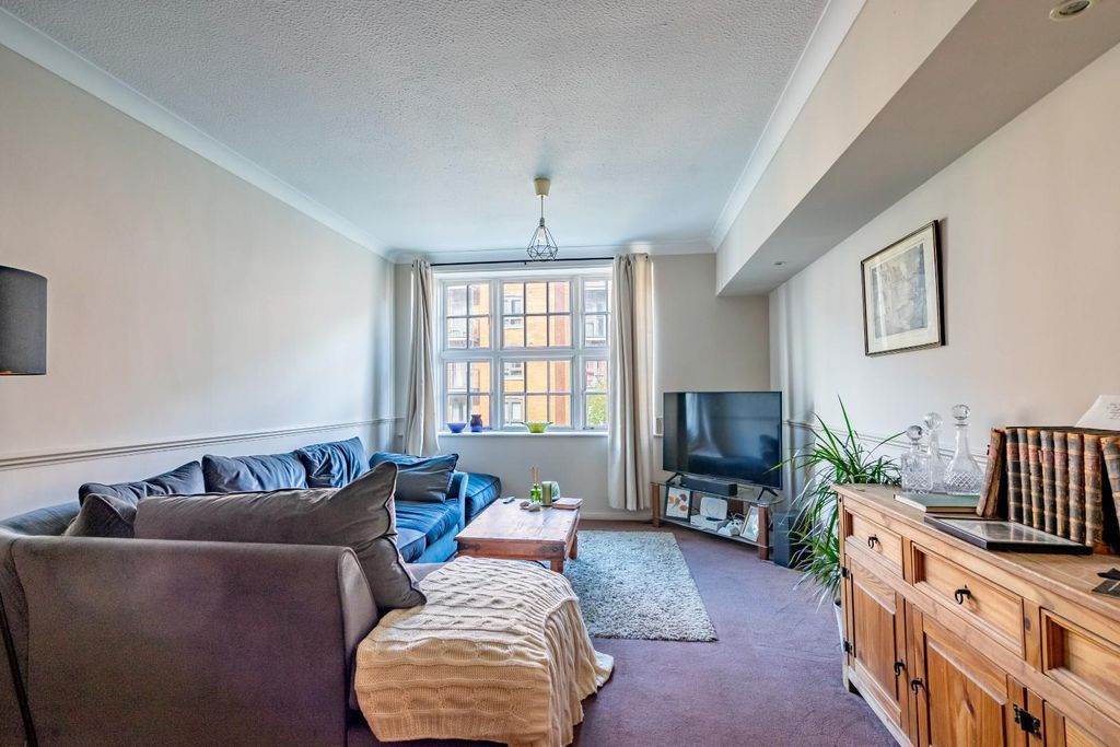 Property photo 3 of 7 Rowntree Wharff (5 Of 7).Jpg