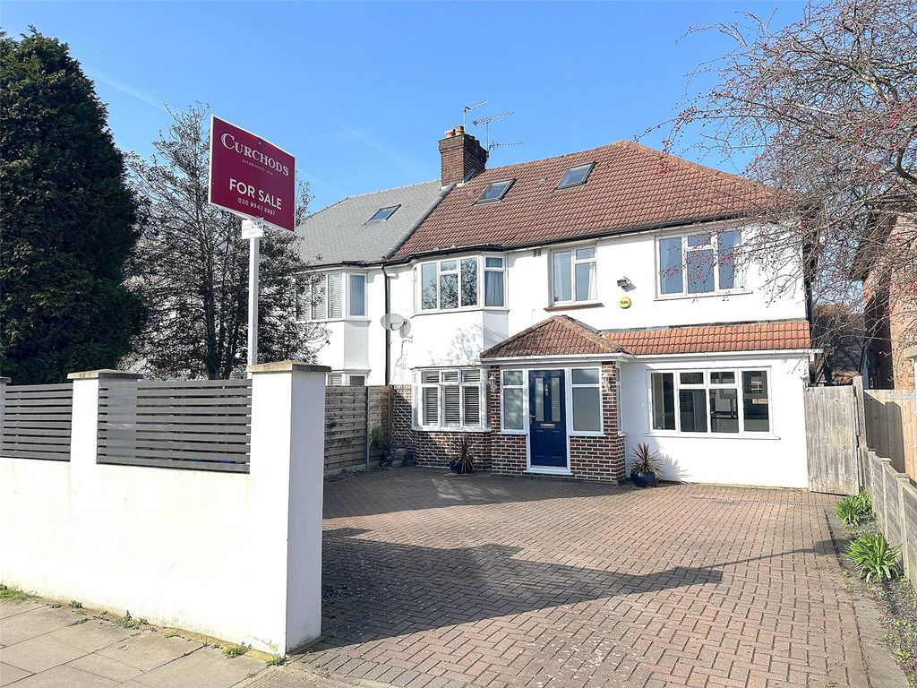 Property photo 1 of 16 Picture No. 39