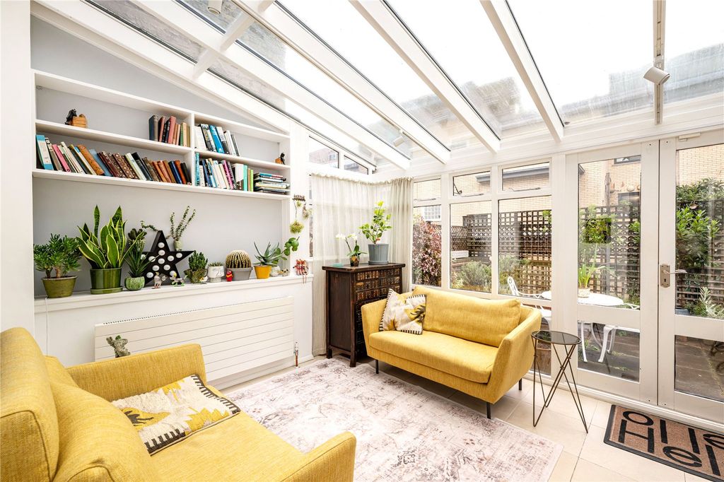 Property photo 2 of 25 Picture No. 06