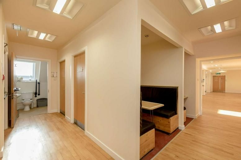 Property photo 2 of 6
