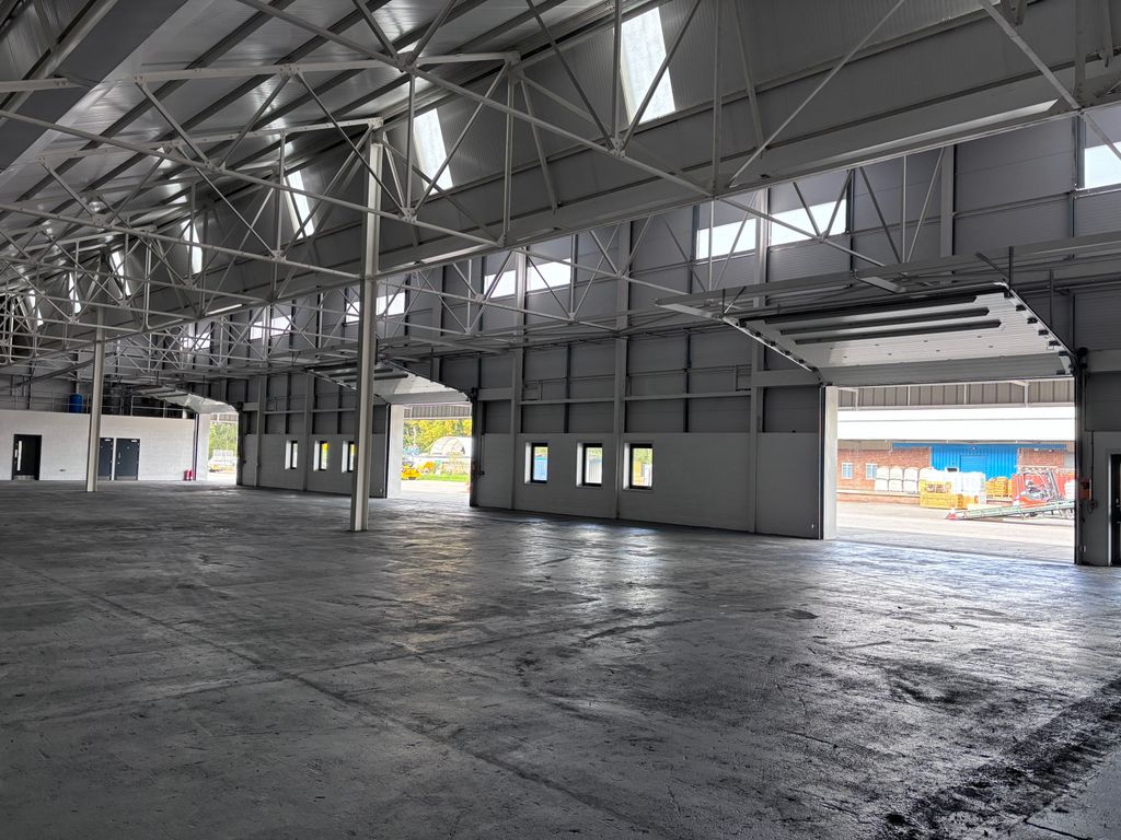 Property photo 2 of 13 Picture No. 10