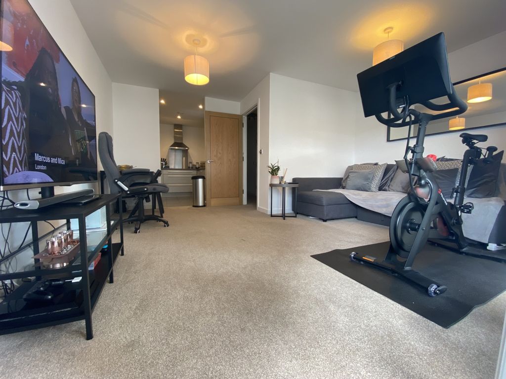 Property photo 3 of 11
