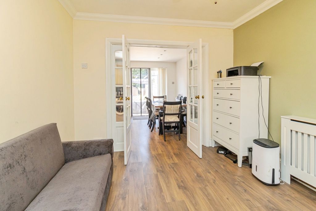 Property photo 3 of 16 Pbox-Img.Jpg