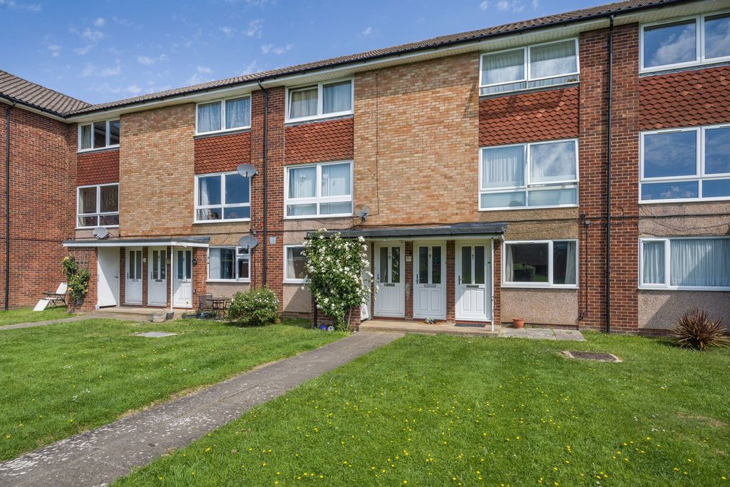 Property photo 2 of 14