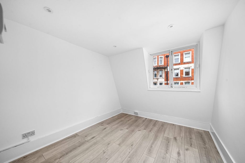 Property photo 3 of 10 Picture 3