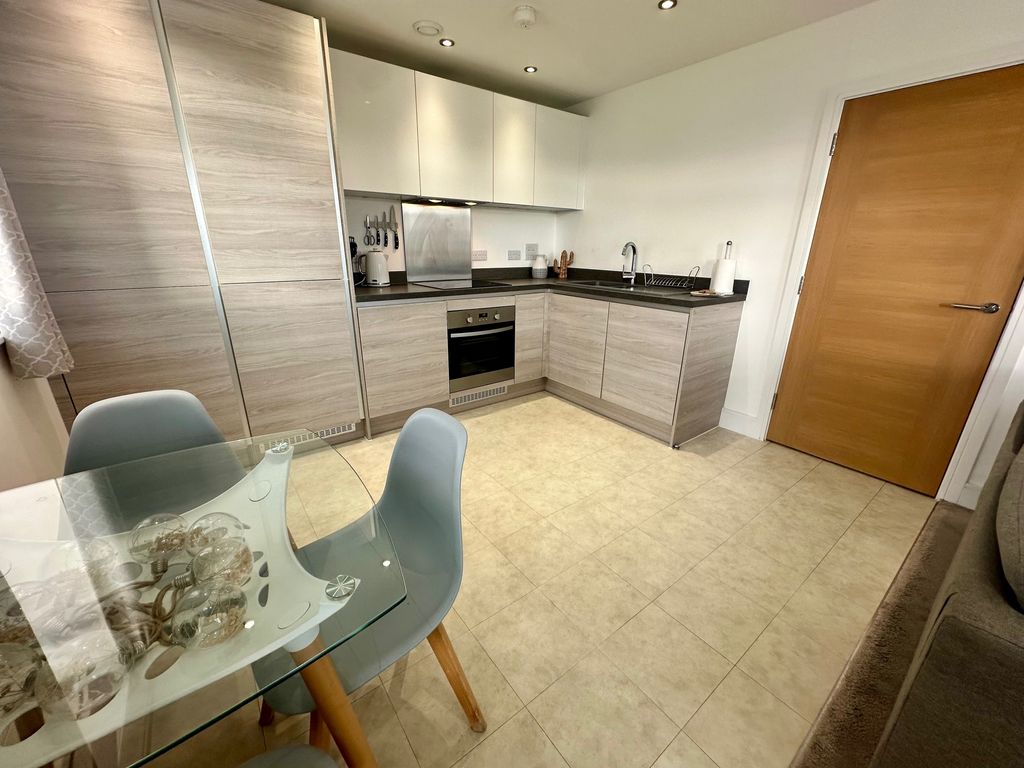 Property photo 1 of 21 Image