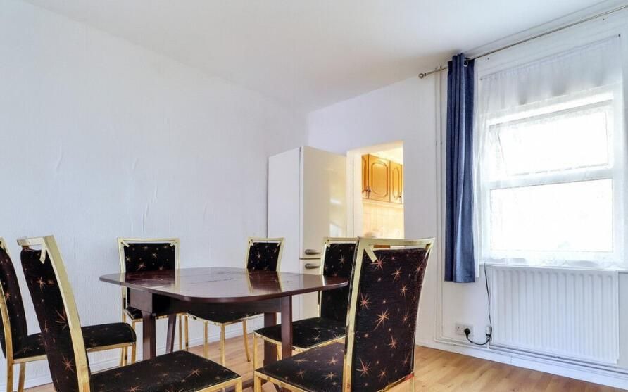 Property photo 3 of 10 Dining Room.Jpeg