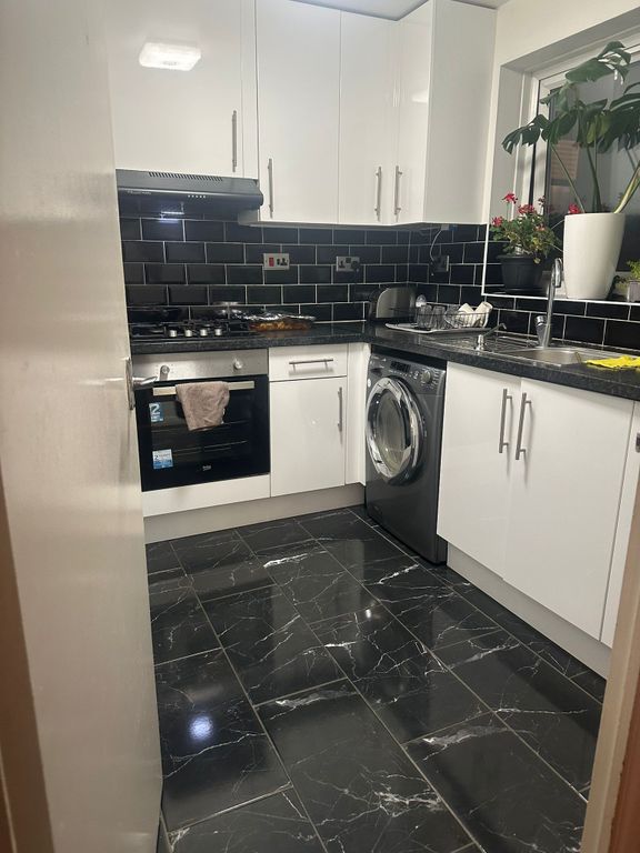 Property photo 2 of 3