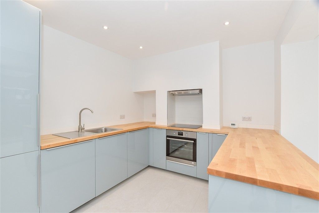 Property photo 3 of 13 Kitchen/Diner