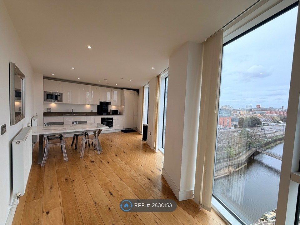 Property photo 1 of 17 Kitchen