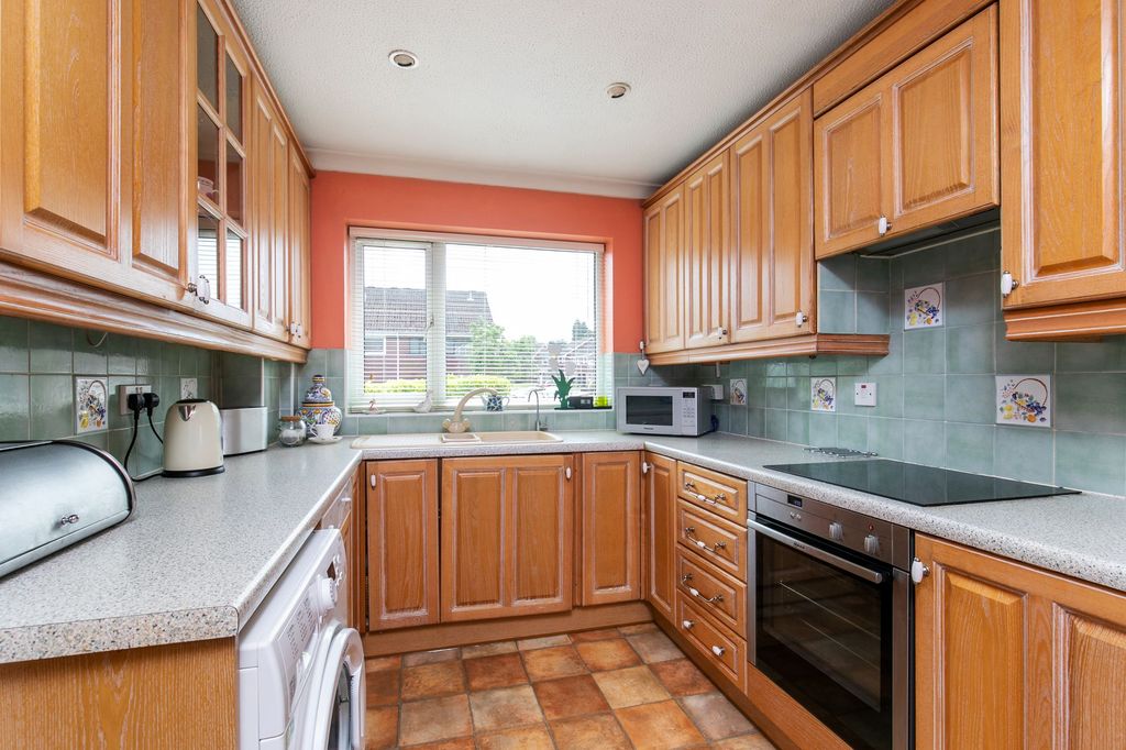 Property photo 2 of 11