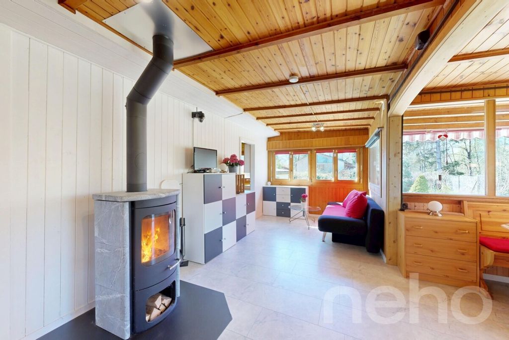 Property photo 3 of 12