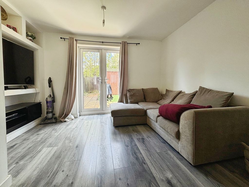 Property photo 2 of 10 Pbox-Img.Jpeg