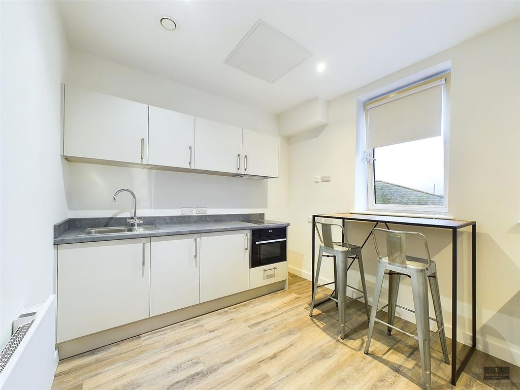 Property photo 2 of 5 Cam02887G0-Pr0334-Still004.Jpg