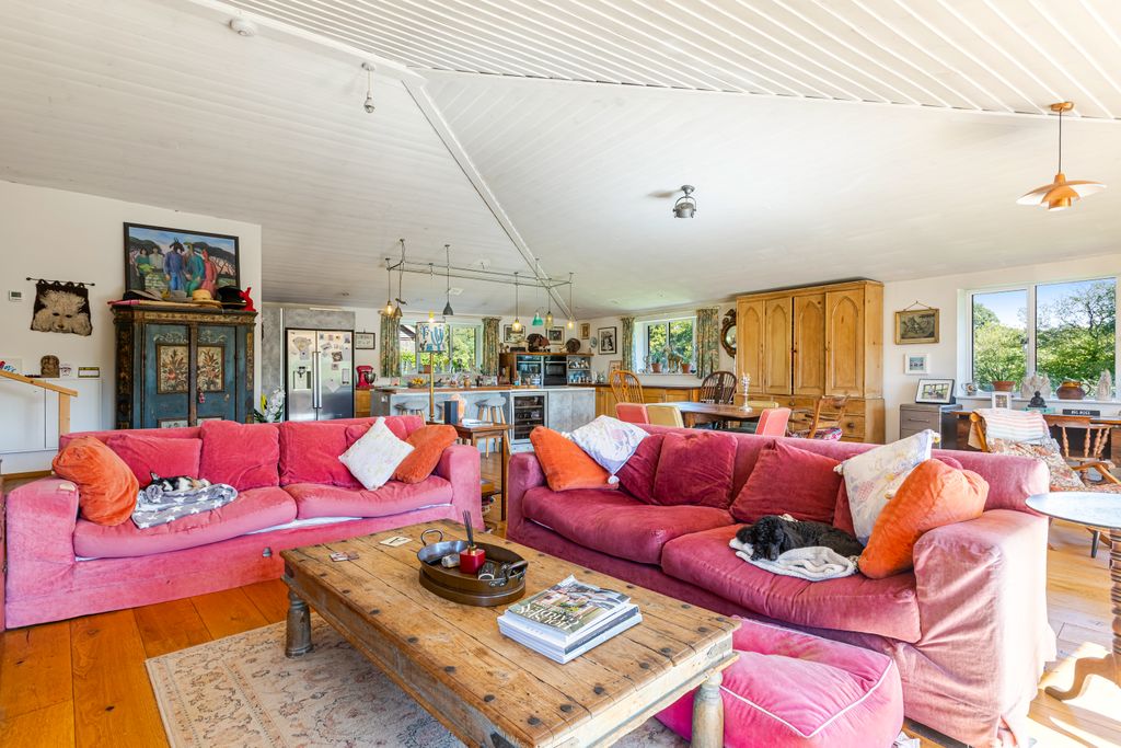 Property photo 3 of 32 A31 - Cuckoo Down Farm West Hill - 250923