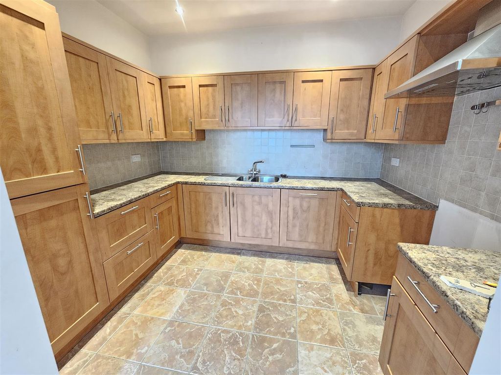 Property photo 3 of 13 Kitchen.Jpg