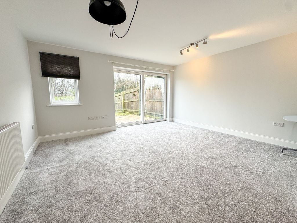 Property photo 3 of 14 4757986