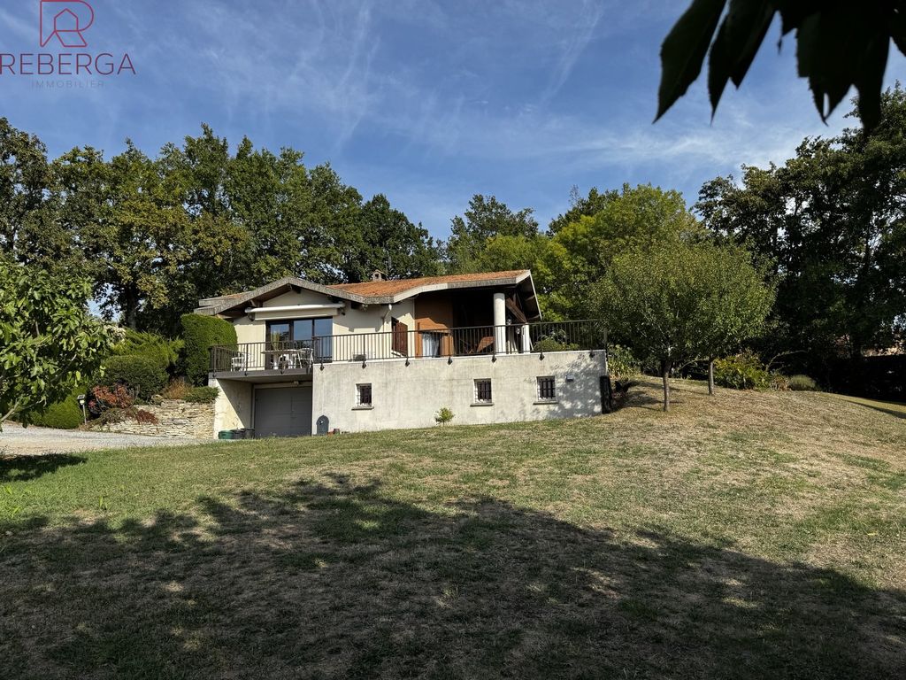Property photo 2 of 31