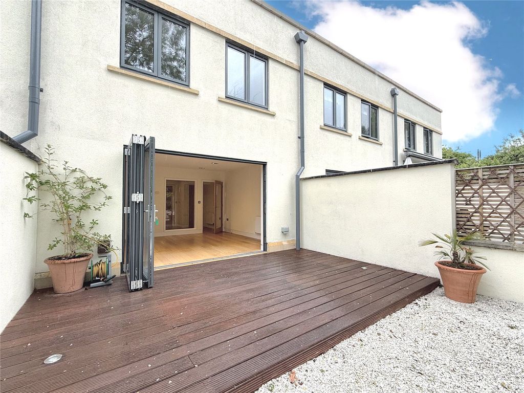 Property photo 1 of 21 Picture No. 12