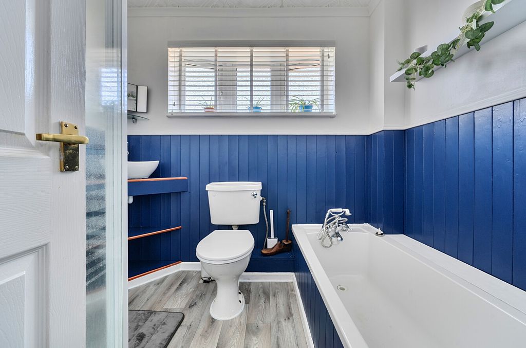 Property photo 3 of 20 1421258569A57Faf3E58B