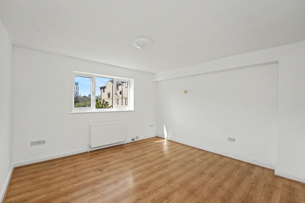 Property photo 1 of 17 _Dsc9909
