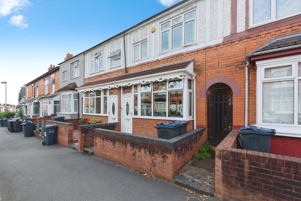 Property photo 2 of 17