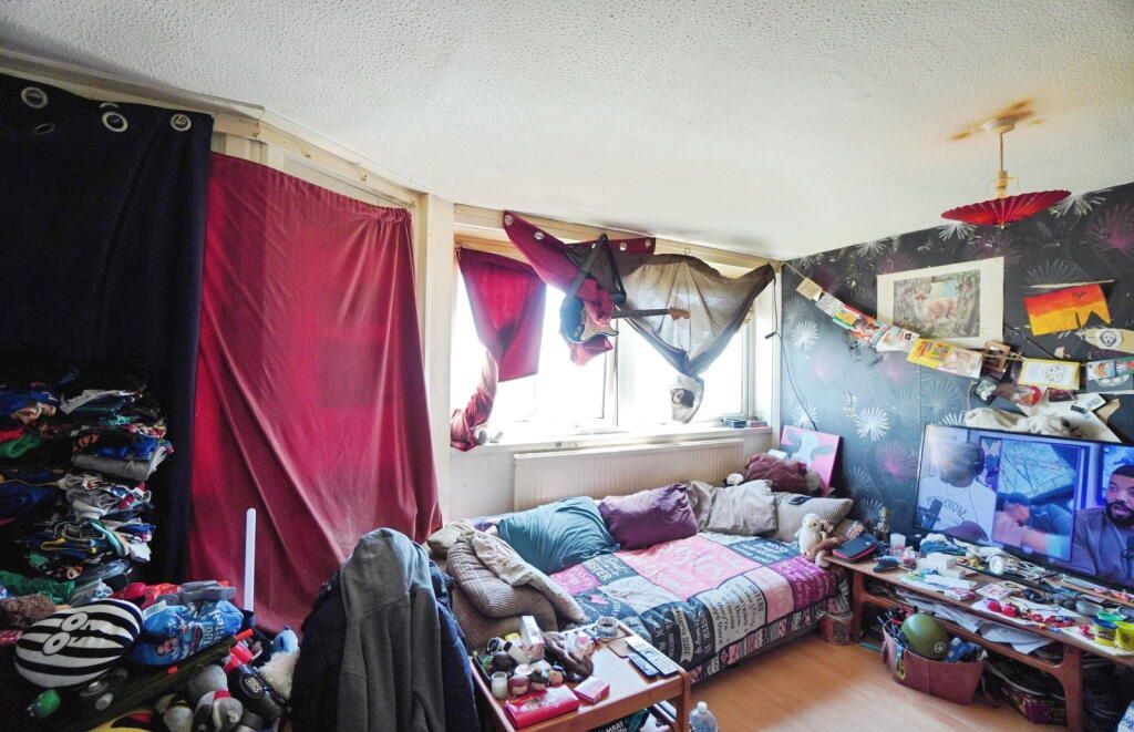 Property photo 3 of 6
