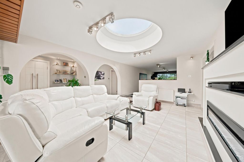Additional image 7 of 5 bed flat for saleLucknow Road, Nottingham NG3