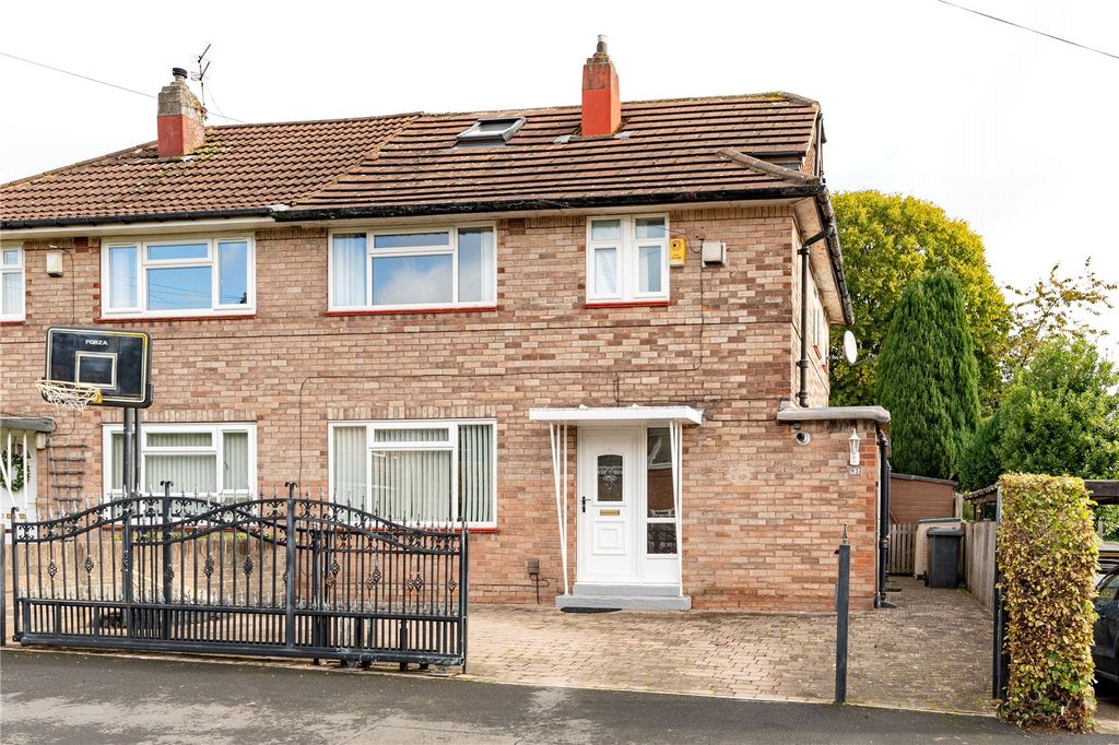 Property photo 1 of 16 Picture No. 14