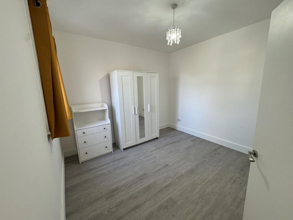 Property photo 3 of 6 Img 3296