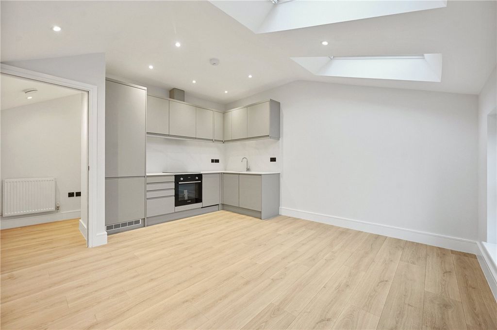 Property photo 2 of 8 Picture No. 03