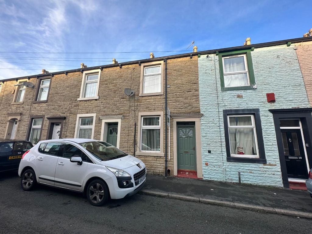 Property photo 3 of 7