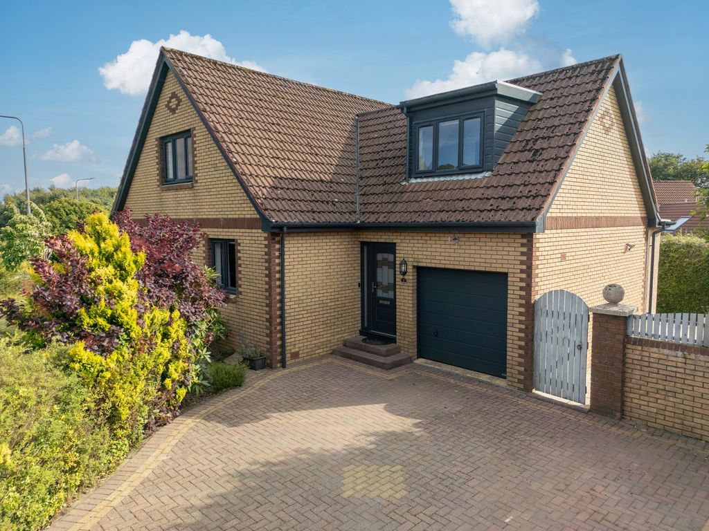 Property photo 1 of 30