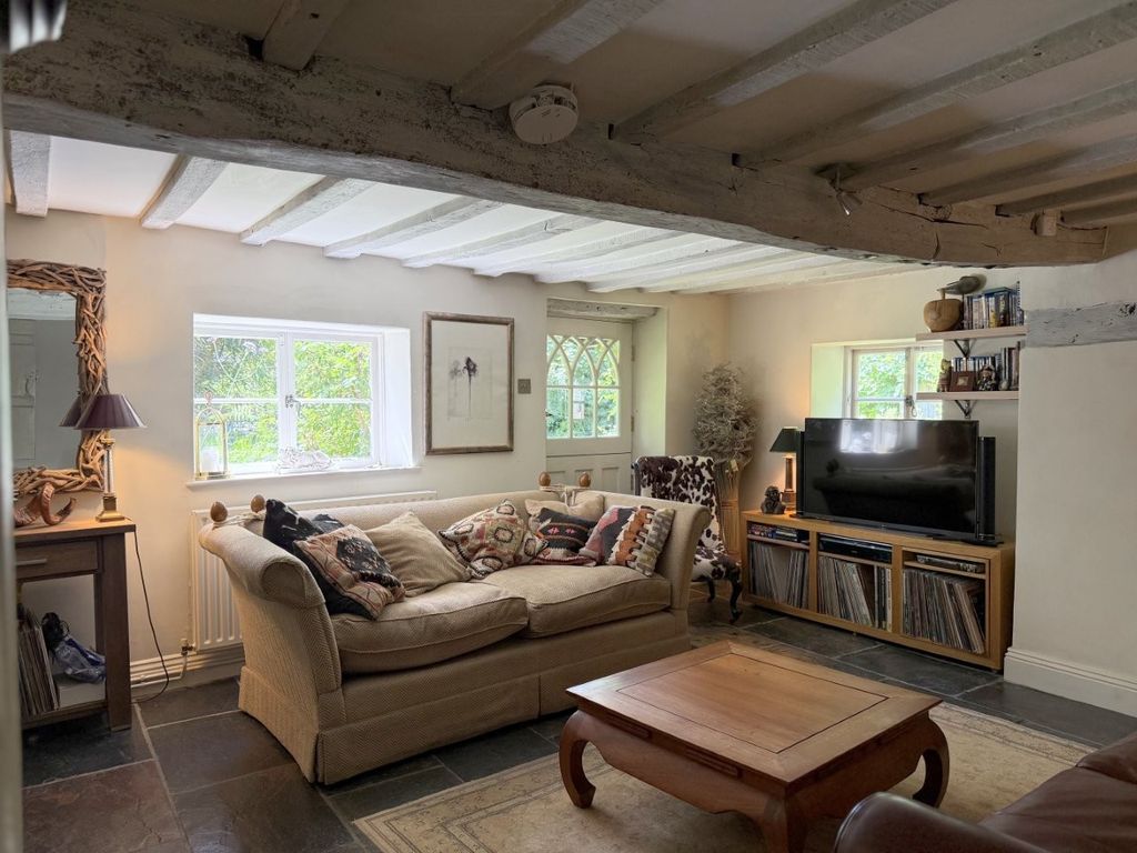 Property photo 3 of 19