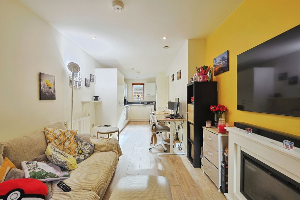 Property photo 1 of 18 Open Plan Living