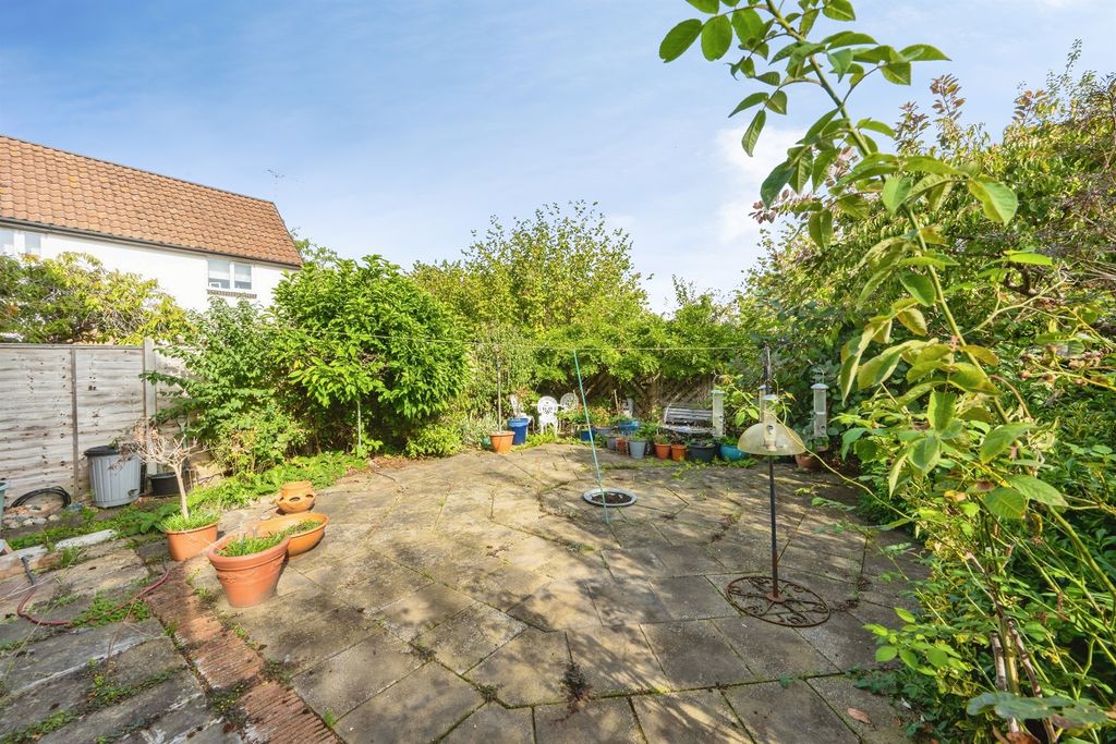 Property photo 2 of 16