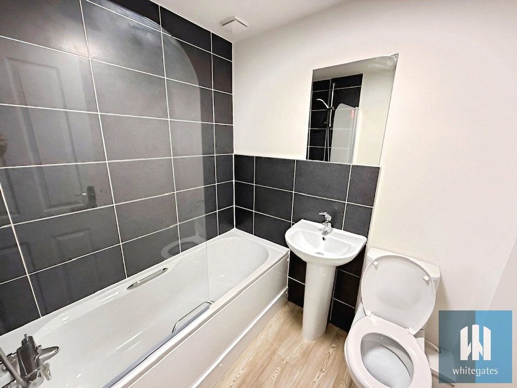 Property photo 3 of 8 Picture No. 04