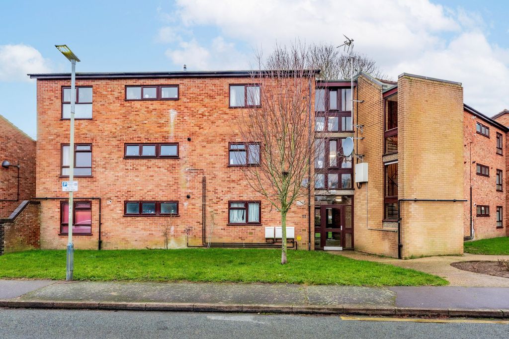 Property photo 1 of 16