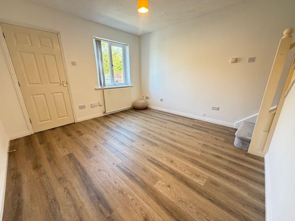 Property photo 3 of 14 Image