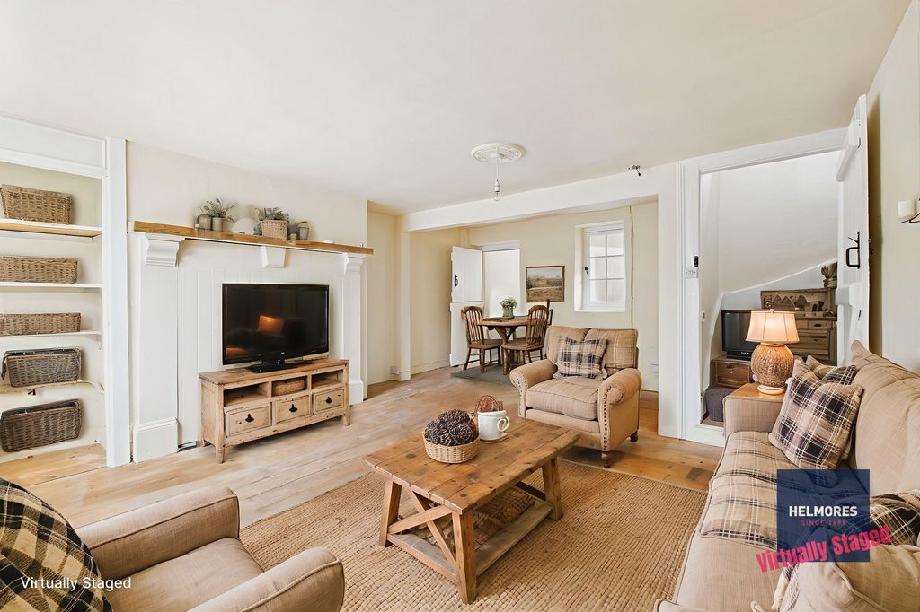 Property photo 2 of 22