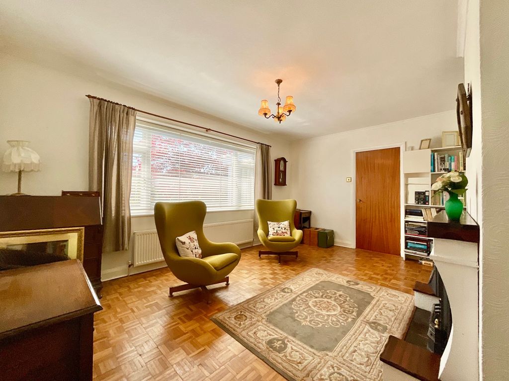 Property photo 2 of 21