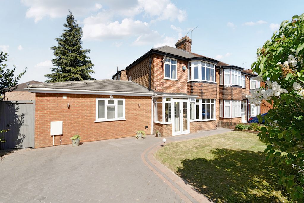 Property photo 1 of 15 40-681E10Be4Aba9-...