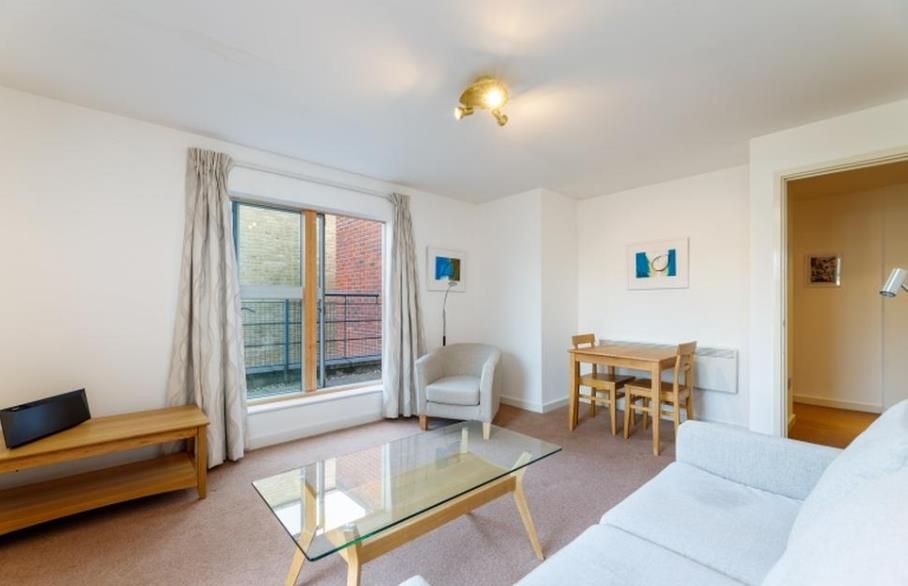 Property photo 2 of 6 142 Holcroft 2 14.11.Png