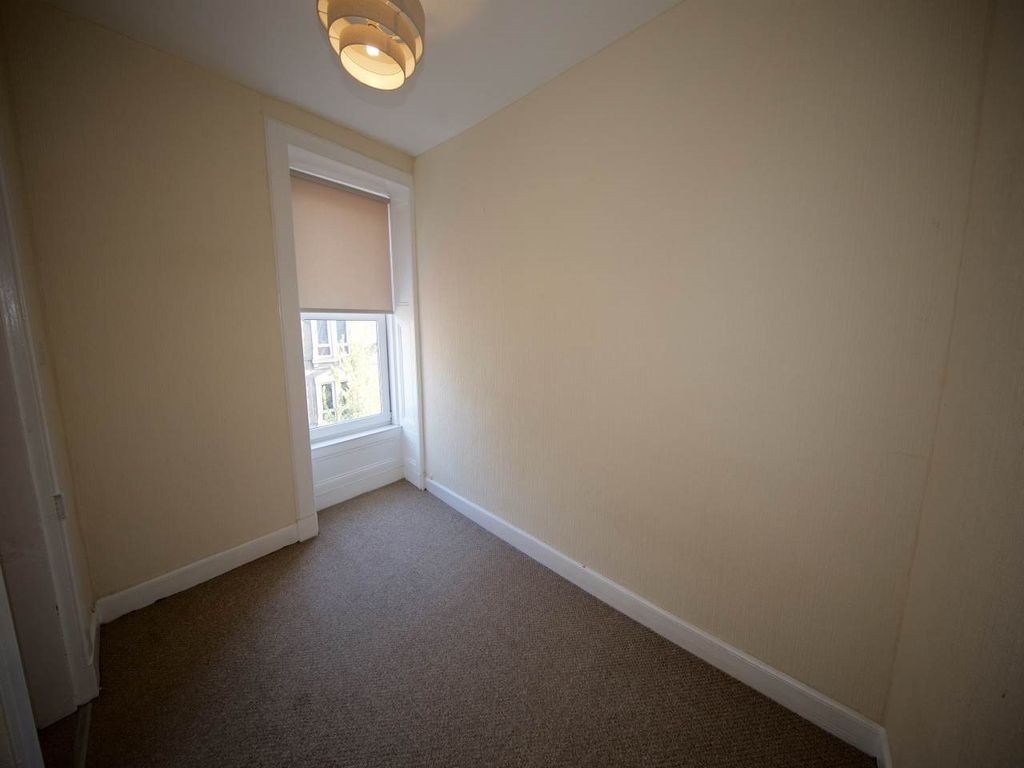 Property photo 3 of 8 2_2, 2 Park Avenue Study