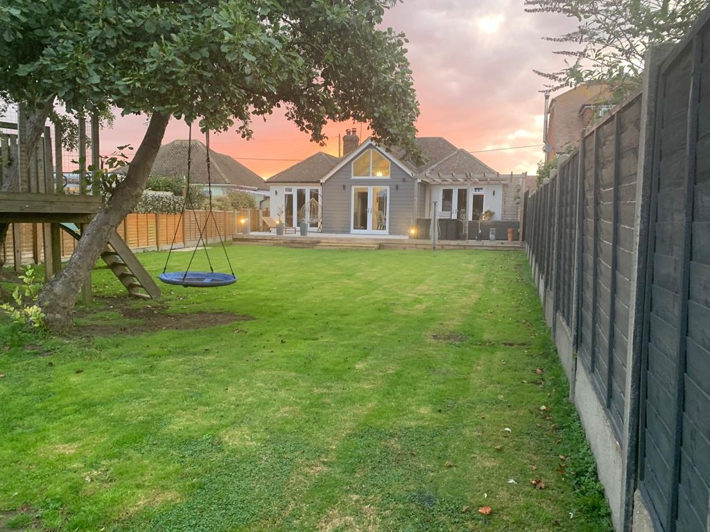 Property photo 3 of 24