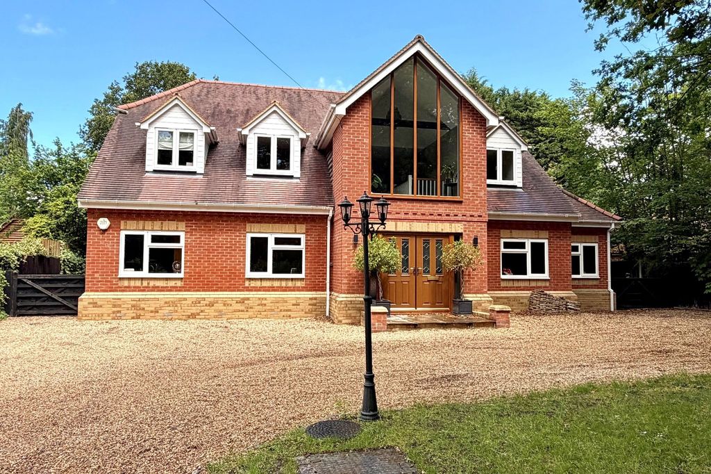 Property photo 1 of 27