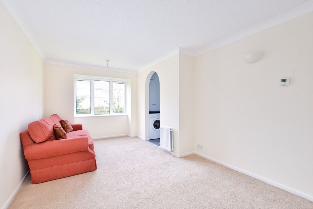 Property photo 2 of 7