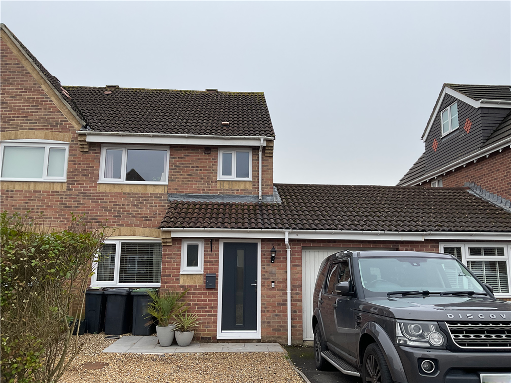 Property photo 1 of 12 Front