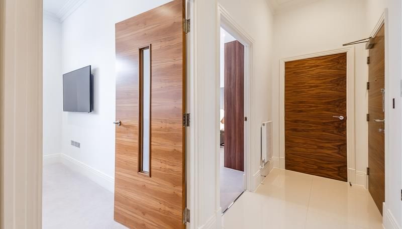 Property photo 3 of 6 Pw Corridors.Jpg